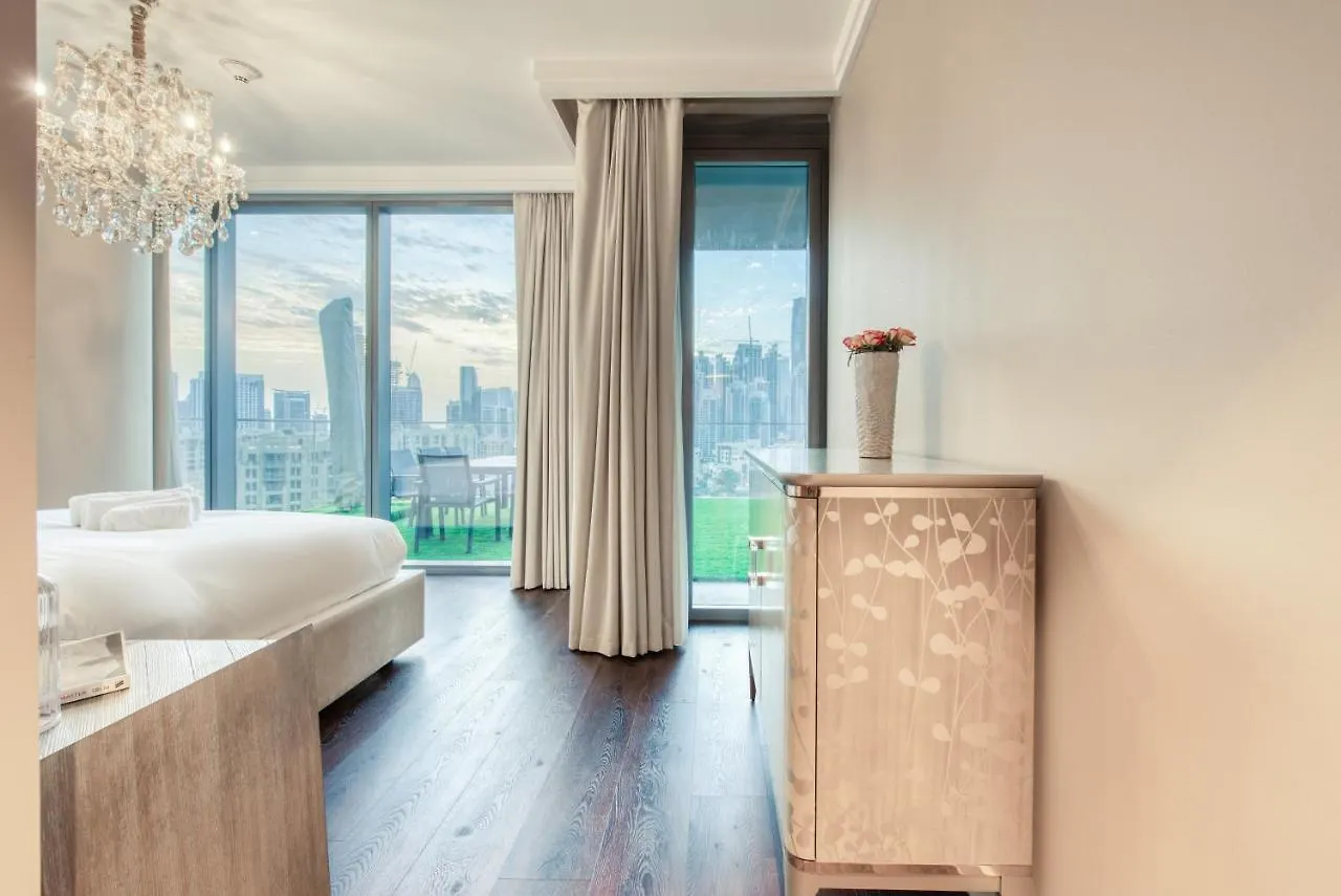 Luxurious 3 Bedroom Apartment In Boulevard Point, Connected To Dubai Mall